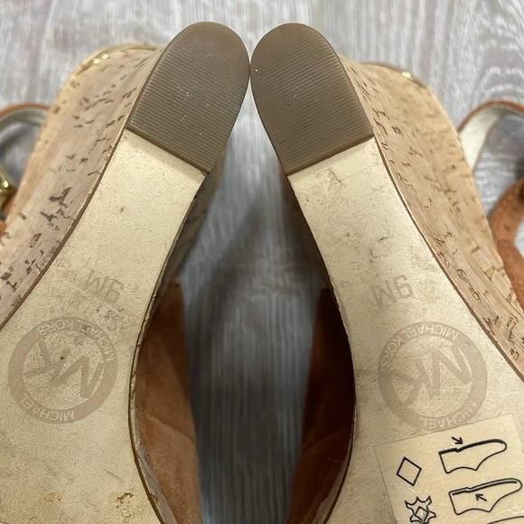 MICHAEL Michael Kors Cork Wedge Peep Toe Faux Suede Sandal 9M - Picture 10 of 15